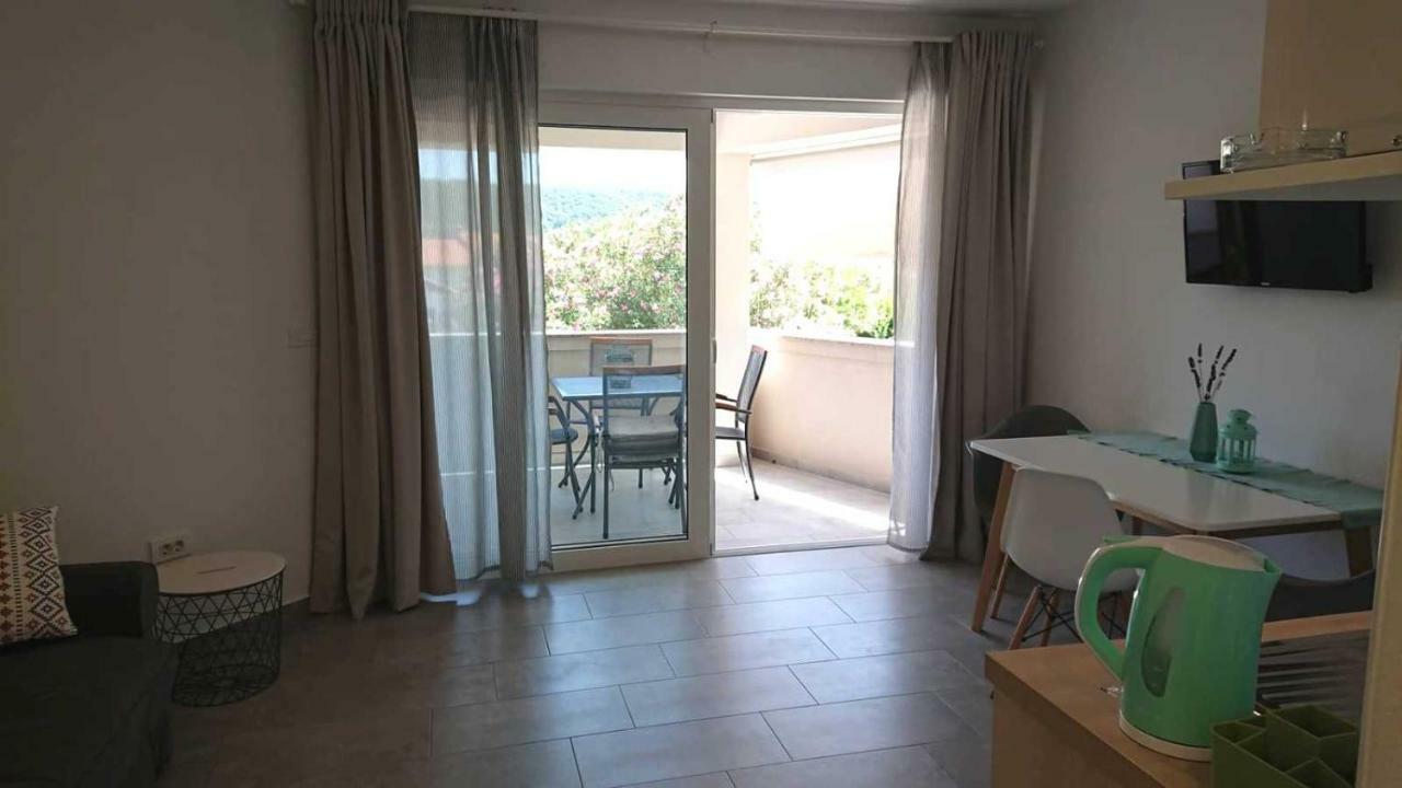 Apartments Nina راب المظهر الخارجي الصورة